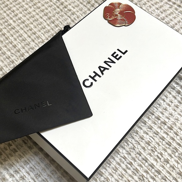 Chanel Box (Chinese New Year Edition) + Small Dust Bag - Picture 2 of 6